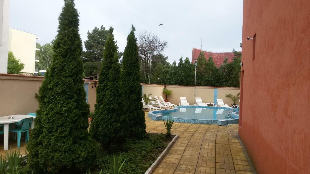 Къща Нанси Sluneční pobřeží Exteriér fotografie